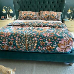Anthropologie Mahina King Duvet & Shams